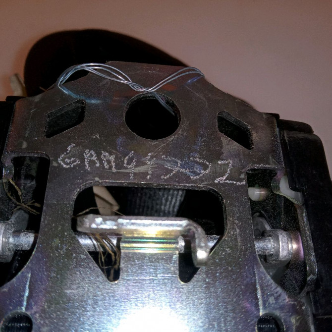 Ceinture arrière droite occasion VOLKSWAGEN POLO V POLO V Phase 1 2009-09-01->2014-05-31 1.2 TDI 75ch 6C0857806RAA 2