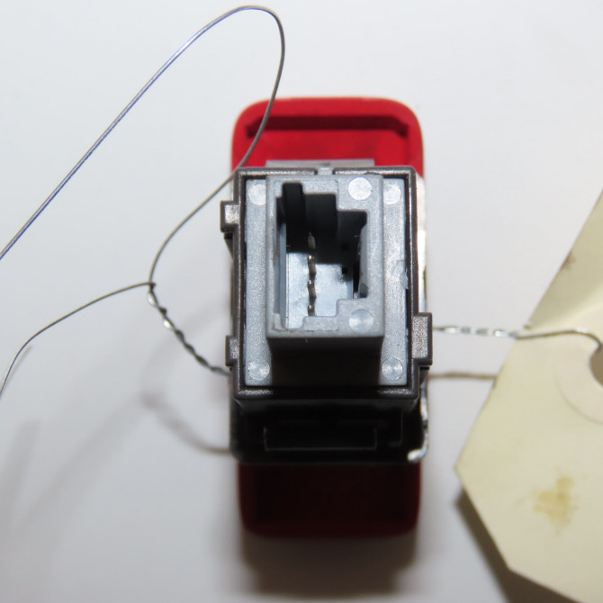 Bouton de warning occasion TOYOTA AURIS I Phase 1 03-2007->03-2010 2.0 D-4D 8433202131 2