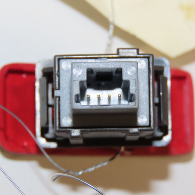 Bouton de warning occasion TOYOTA AURIS I Phase 1 03-2007->03-2010 2.0 D-4D 8433202131 3