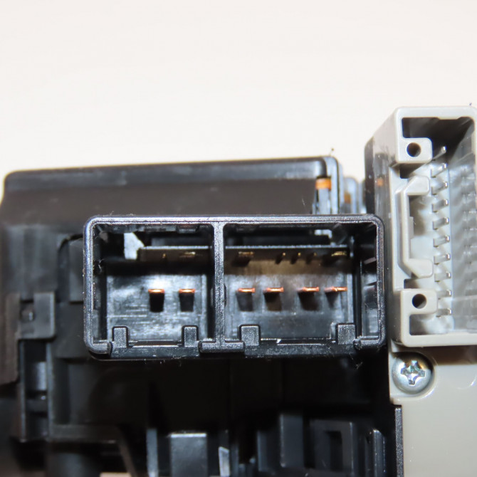 Bloc commodos occasion TOYOTA AURIS I Phase 1 03-2007->03-2010 2.0 D-4D 3