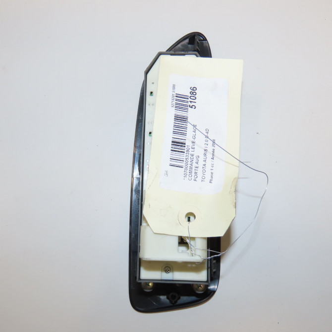 Commande lève-glace porte avant gauche occasion TOYOTA AURIS I Phase 1 03-2007->03-2010 2.0 D-4D 8482002210 2