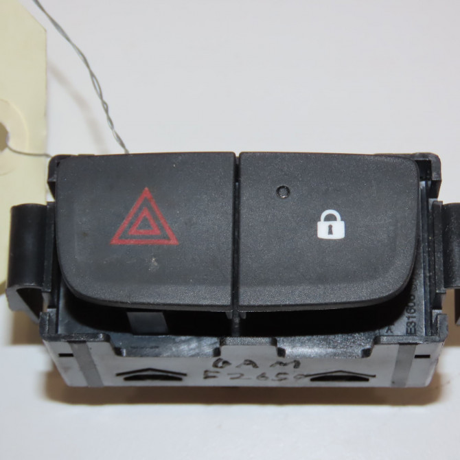 Bouton de warning occasion RENAULT TRAFIC III Phase 1 06-2014->... 1.6 DCI 145ch 252100622R 1