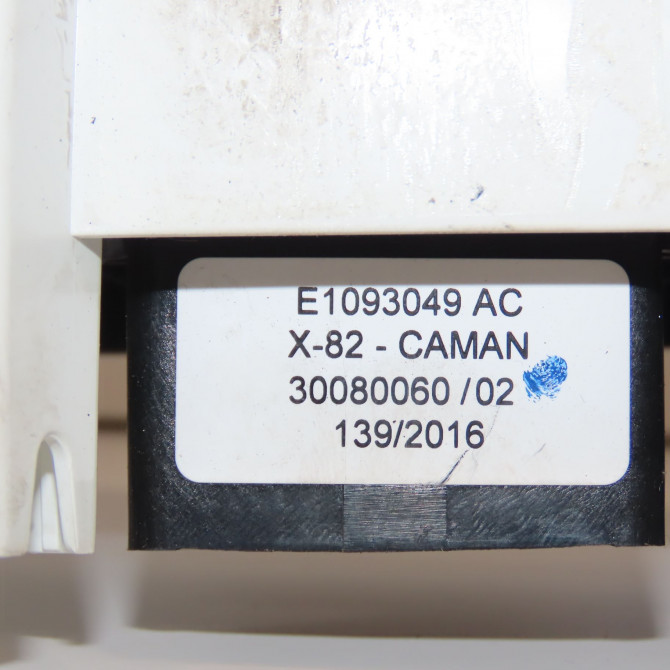 Commande de chauffage occasion RENAULT TRAFIC III Phase 1 06-2014->... 1.6 DCI 145ch 275102706R 4