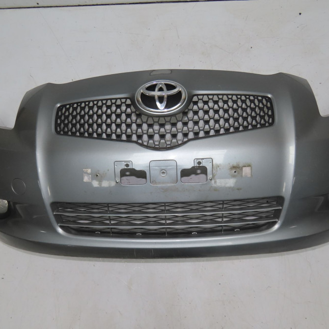 Pare-choc avant occasion TOYOTA YARIS II Phase 1 12-2005->11-2009 1.3 VVT-i 521190D977 1