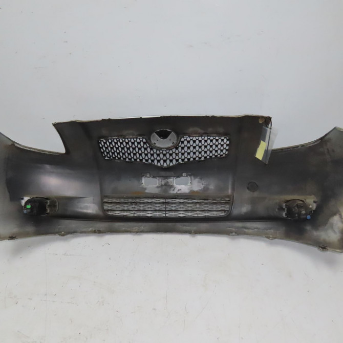 Pare-choc avant occasion TOYOTA YARIS II Phase 1 12-2005->11-2009 1.3 VVT-i 521190D977 2