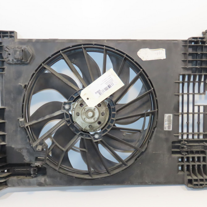 Ventilateur de refroidissement occasion RENAULT SCENIC II Phase 1 03-2004->09-2006 2.0 DCI 150ch 7701071865 2