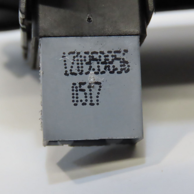 Commande leve-glace porte arrière droite occasion SKODA OCTAVIA I 1Z09598563X1 4