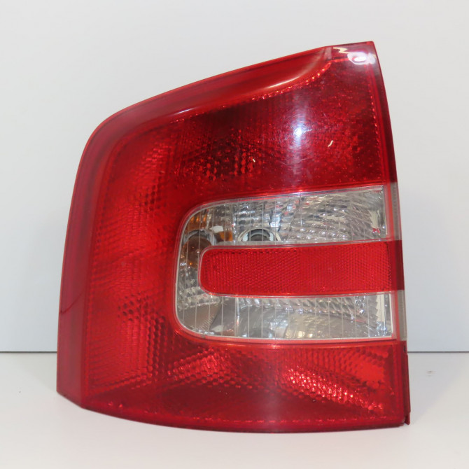 Feu arrière gauche occasion SKODA OCTAVIA I 1Z9945111B 1