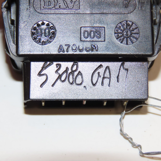 Commande lève-glace porte avant droite occasion RENAULT KANGOO I Phase 2 03-2003->06-2010 1.5 DCI 70ch 8200199223 3