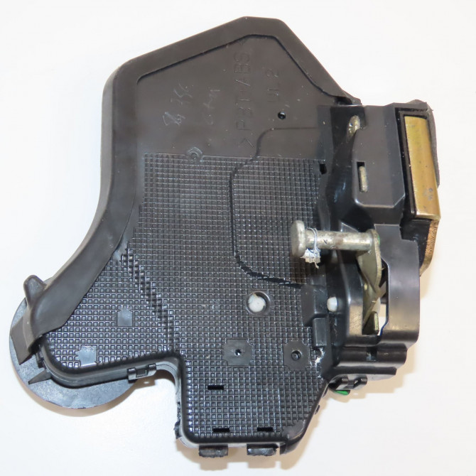 Serrure porte arg occasion TOYOTA AVENSIS I Phase 2 09-2000->05-2003 6906002102 2