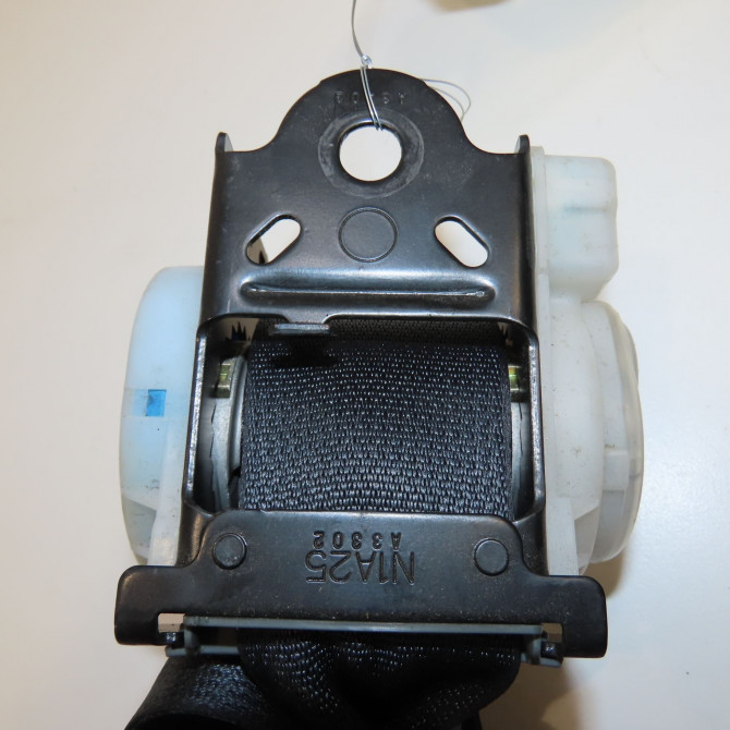 Ceinture arrière gauche occasion TOYOTA AVENSIS I Phase 2 09-2000->05-2003 7337005081C0 3