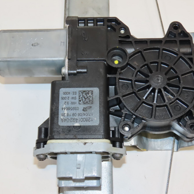 Mecanisme+moteur leve-glace avg occasion RENAULT TRAFIC III Phase 1 06-2014->... 1.6 DCI 120ch 807216280R 3