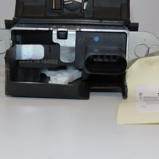 Serrure hayon occasion VOLKSWAGEN POLO V Phase 2 02-2014->... 1.2i 90ch 6R0827505G9B9 3