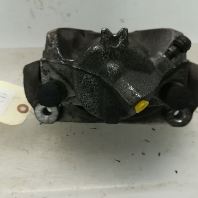 Etrier de frein avant droit occasion RENAULT CAPTUR Phase 1 02-2013->... 1.2i 118 16V 410018218R 3