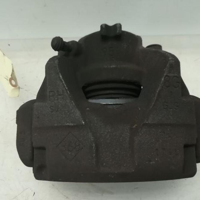 Etrier de frein avant droit occasion RENAULT MEGANE III Phase 1 11-2008->01-2012 410018218R 1