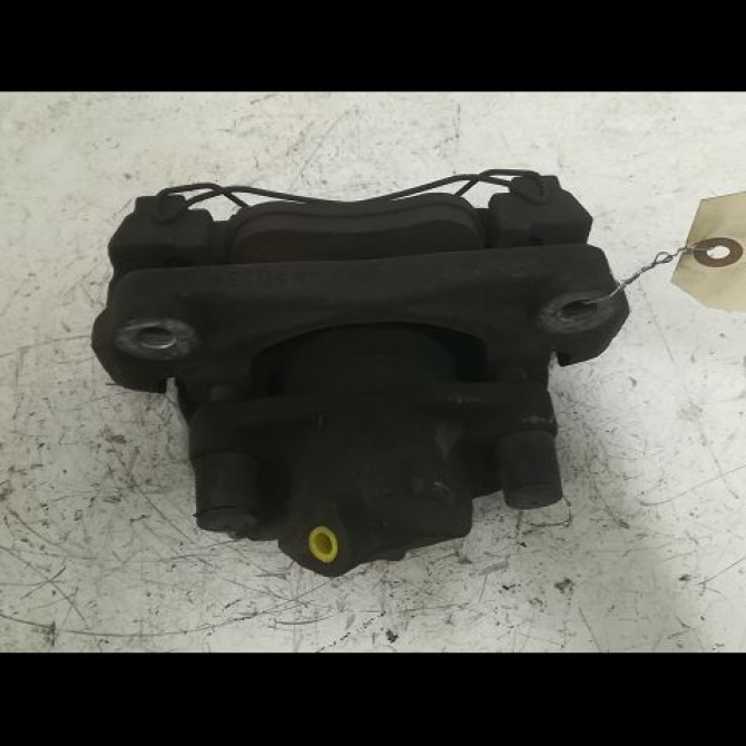 Etrier de frein avant droit occasion DACIA DUSTER Phase 1 03-2010->12-2013 1.5 DCI 8v 110ch 410018218R 2