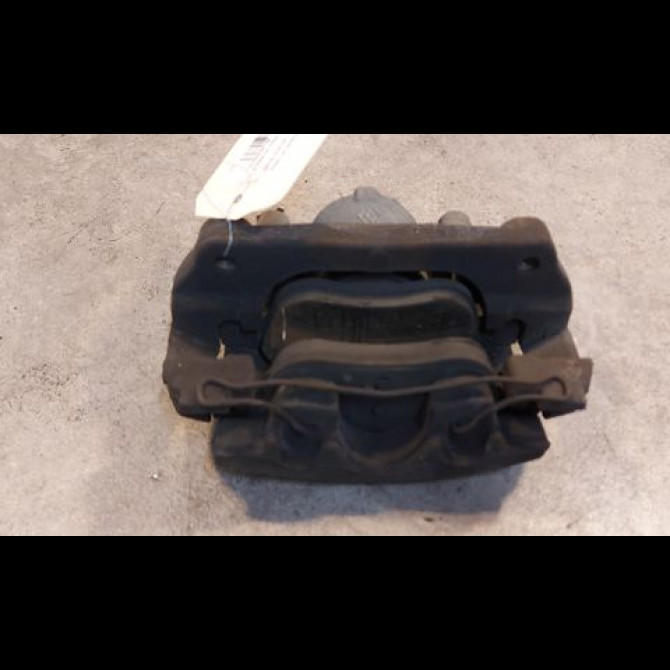 Etrier de frein avant droit occasion DACIA DUSTER Phase 1 03-2010->12-2013 1.5 DCI 85ch 410018218R 1