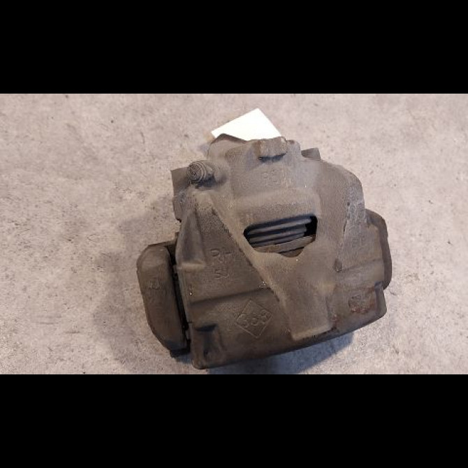 Etrier de frein avant droit occasion DACIA DUSTER Phase 1 03-2010->12-2013 1.5 DCI 85ch 410018218R 2