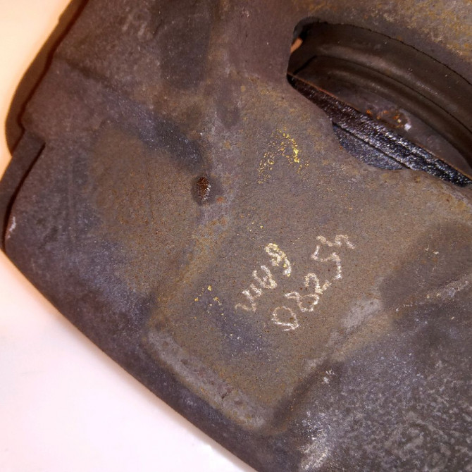 Etrier de frein avant droit occasion DACIA LODGY Phase 1 01-2012->... 1.2 TCE 115ch 410018218R 3