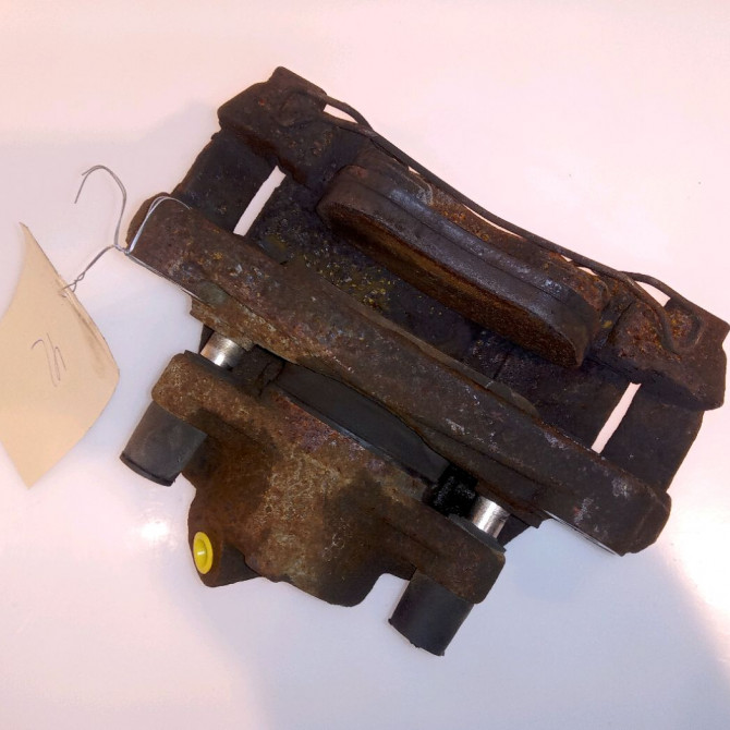 Etrier de frein avant gauche occasion RENAULT CAPTUR Phase 1 02-2013->... 1.5 DCI 90ch 410111495R 2