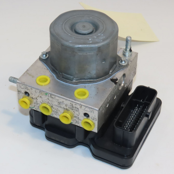 Unité hydraulique ABS occasion DACIA DUSTER Phase 2 09-2013->... 1.5 DCI 110ch 476608197R 1