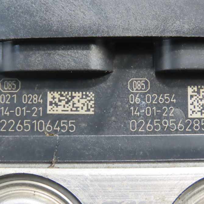 Unité hydraulique ABS occasion DACIA DUSTER Phase 2 09-2013->... 1.5 DCI 110ch 476608197R 4