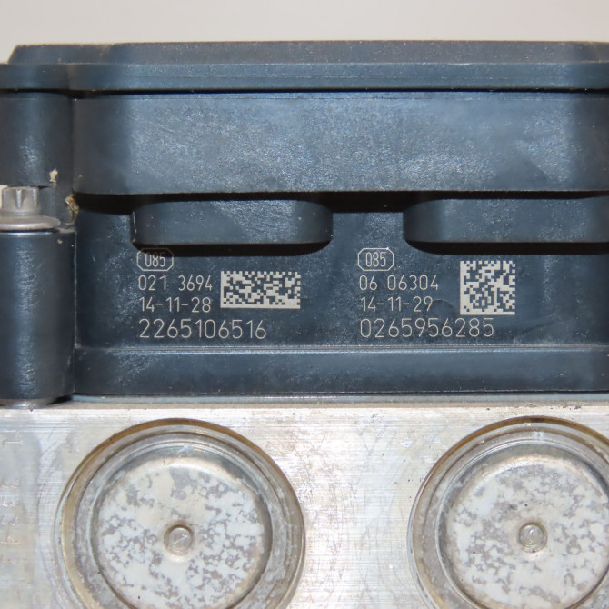 Unité hydraulique ABS occasion  476608197R 4