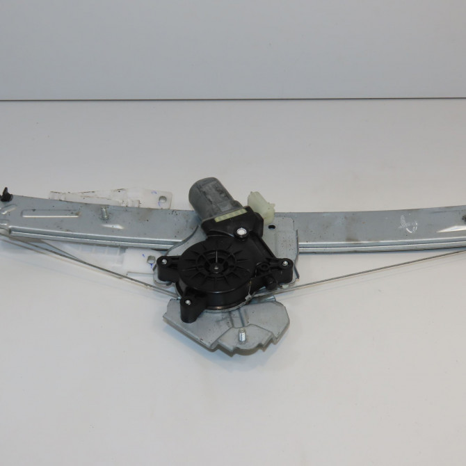 Mecanisme+moteur leve-glace avg occasion  807219488R 1