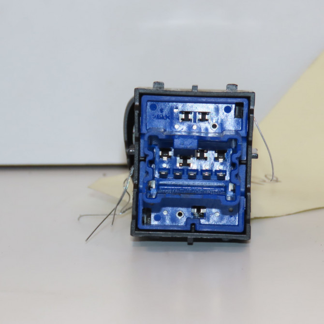 Commande lève-glace porte avant droite occasion 2