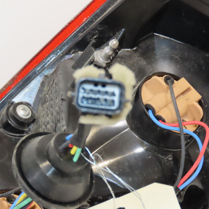 Feu arrière gauche occasion  265559529R 3