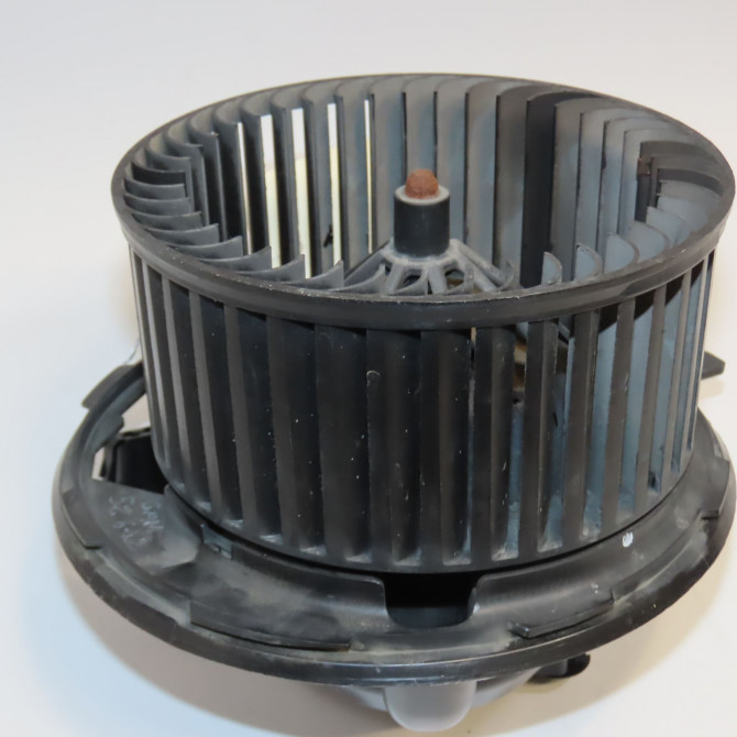 Ventilateur de chauffage occasion VOLKSWAGEN TOURAN I Phase 2 11-2006->09-2010 2.0TDi 16v 140ch 1
