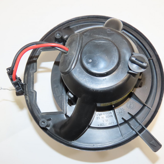 Ventilateur de chauffage occasion VOLKSWAGEN TOURAN I Phase 2 11-2006->09-2010 2.0TDi 16v 140ch 3
