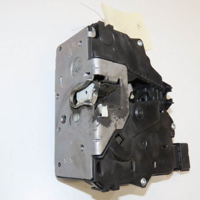 Serrure porte avd occasion OPEL CORSA IV Phase 2 01-2011->03-2015 13431840 1