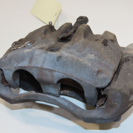 <span class="tt">Etrier de frein avant gauche occasion  </span><span class="designation"> </span>