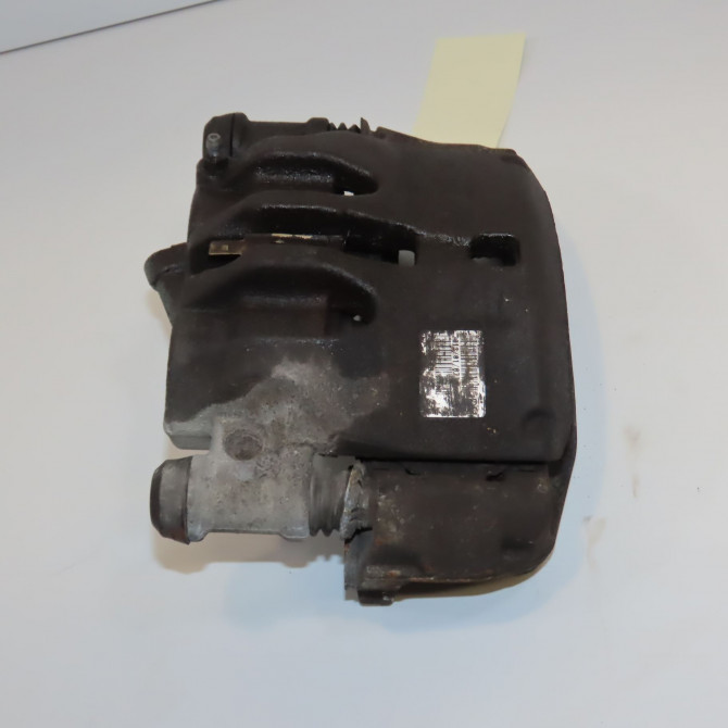 Etrier de frein avant droit occasion  504354334 1