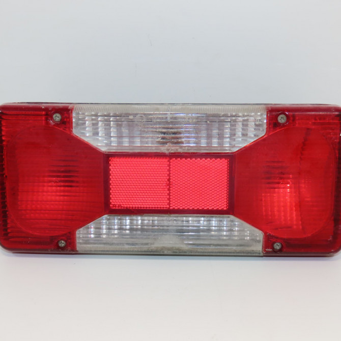 Feu arrière gauche occasion  69500032 1