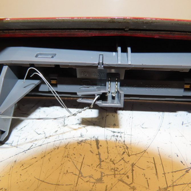 Feux stop supplementaire occasion OPEL CORSA IV Phase 2 01-2011->03-2015 1.0i 65ch 13186347 3