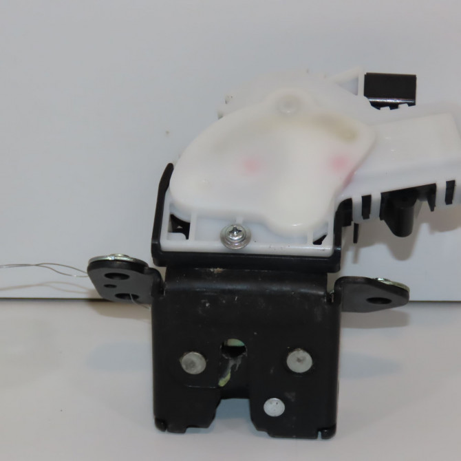 Serrure hayon occasion MAZDA 3 III phase 1 09-2013->... G33M62310B 2