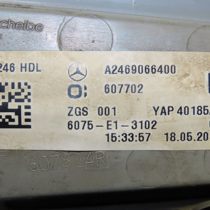 Feu arrière intérieur droit occasion MERCEDES CLASSE B II Phase 1 04-1995->04-1999 1.8 CDI 136ch 2469066400 5