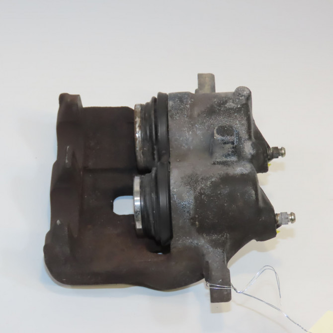 Etrier de frein avant droit occasion FIAT DUCATO II Phase 1 06-1994->03-2002 1.9 TD 81ch 9945792 2