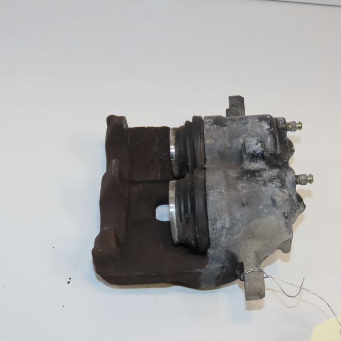 Etrier de frein avant gauche occasion FIAT DUCATO II Phase 1 06-1994->03-2002 1.9 TD 81ch 9945781 2