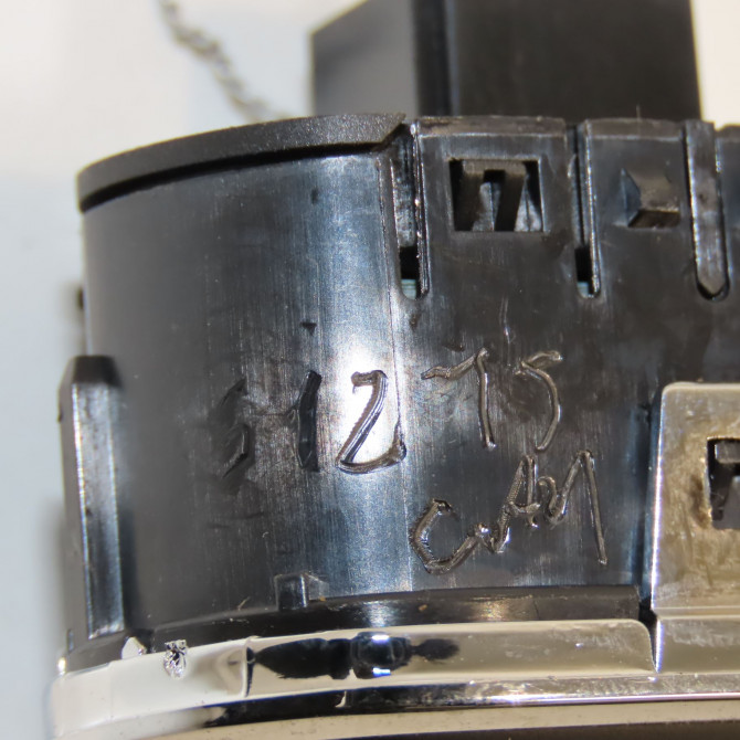 Bouton de warning occasion  39149275 3