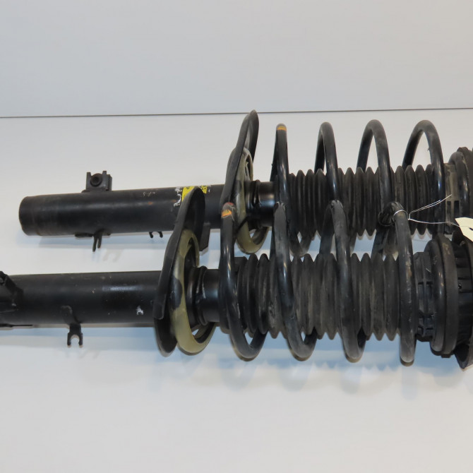 Amortisseur avant droit occasion PEUGEOT 2008 Phase 1 01-2013->... 1.2i PURETECH 110ch 9810915680 1