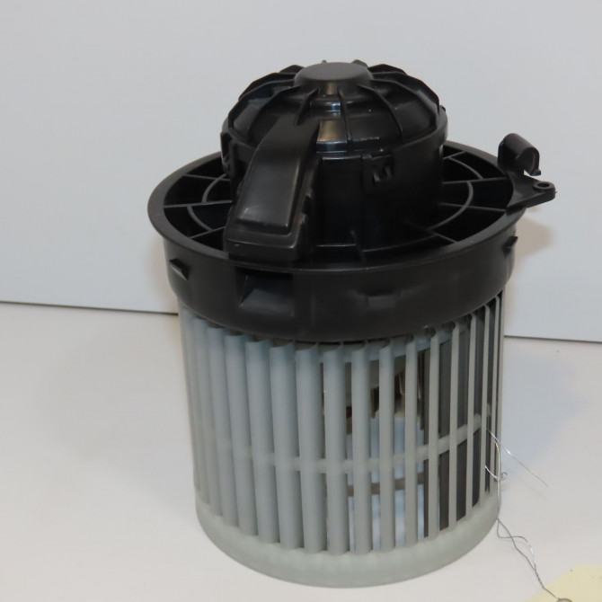 Ventilateur de chauffage occasion  272106230R 2