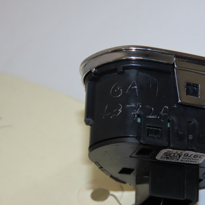 Bouton de warning occasion  39149275 3