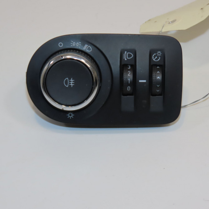 Interrupteur commande de phares occasion  13470443 1