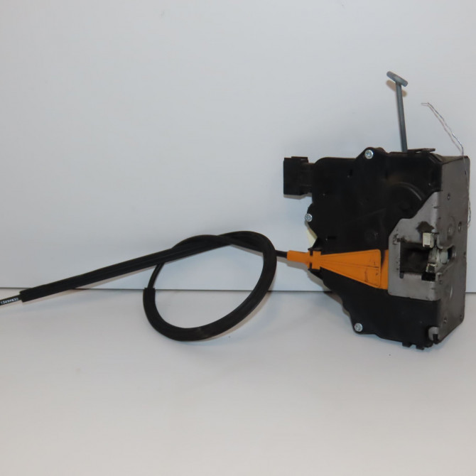 Serrure porte avd occasion  13431840 1