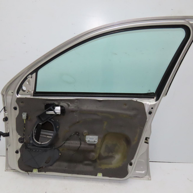 Porte avant droite occasion FORD MONDEO II Phase 1 09-2000->06-2007 2.0 TDCI 130ch 1446436 4