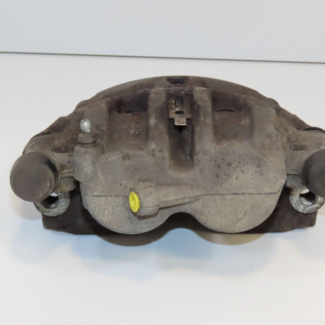 Etrier de frein avant droit occasion IVECO DAILY IV phase 1 04-2006->04-2009 2.2 D 115ch 504354334 2