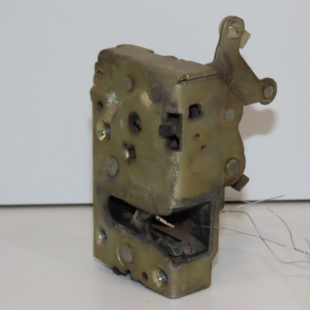 Serrure porte arg occasion PEUGEOT 106 Phase 1 09-1991->04-1996 1.5D 913734